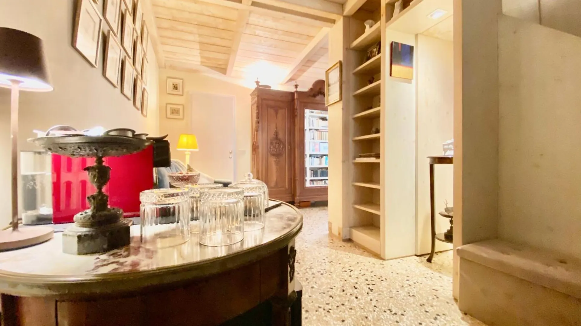 아파트 Venice Palace Luxury Suites