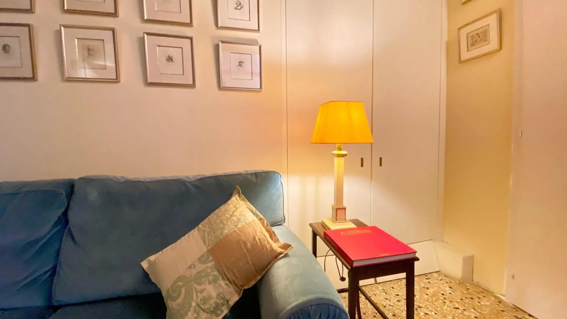 아파트 Venice Palace Luxury Suites